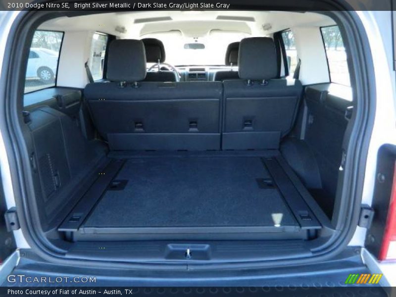 Bright Silver Metallic / Dark Slate Gray/Light Slate Gray 2010 Dodge Nitro SE