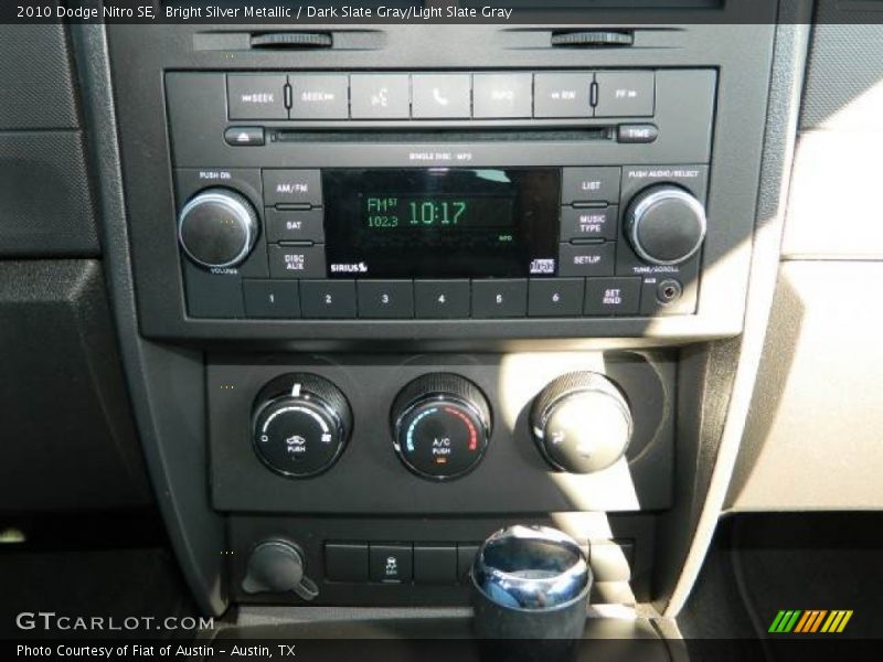 Bright Silver Metallic / Dark Slate Gray/Light Slate Gray 2010 Dodge Nitro SE