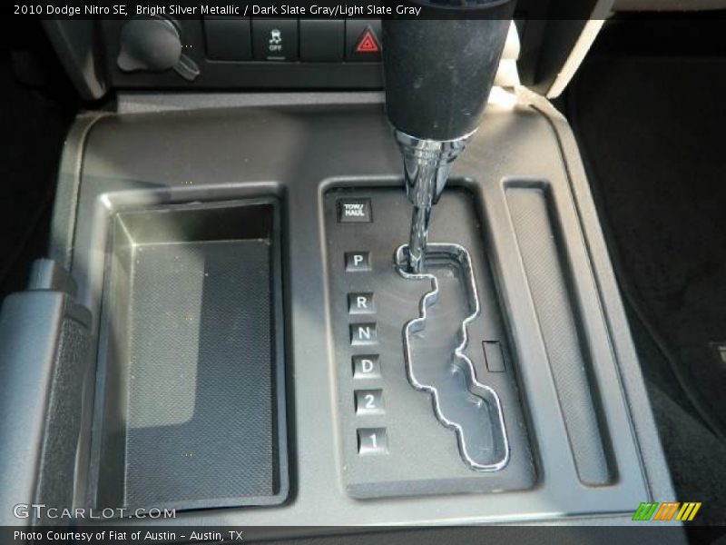 Bright Silver Metallic / Dark Slate Gray/Light Slate Gray 2010 Dodge Nitro SE