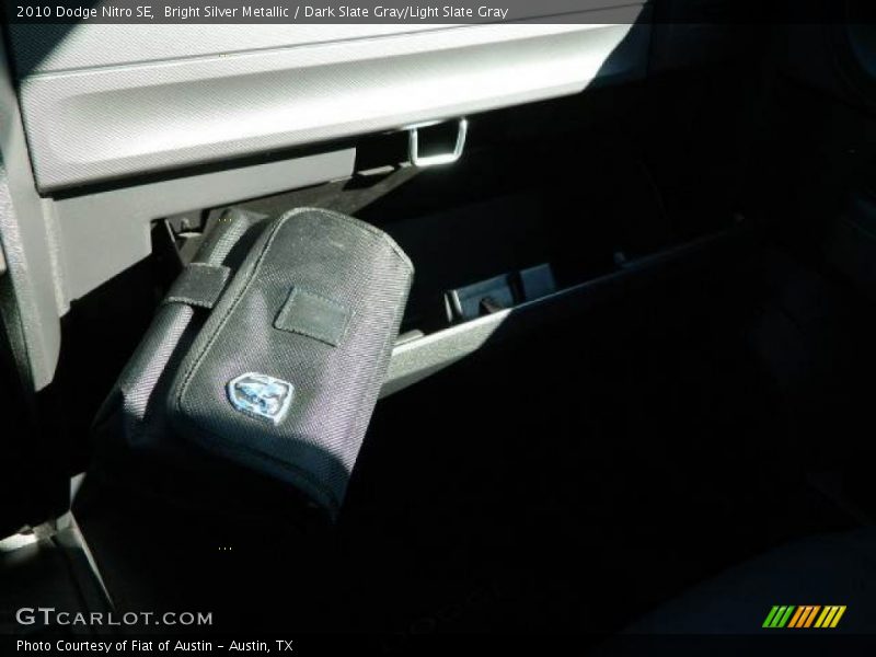 Bright Silver Metallic / Dark Slate Gray/Light Slate Gray 2010 Dodge Nitro SE