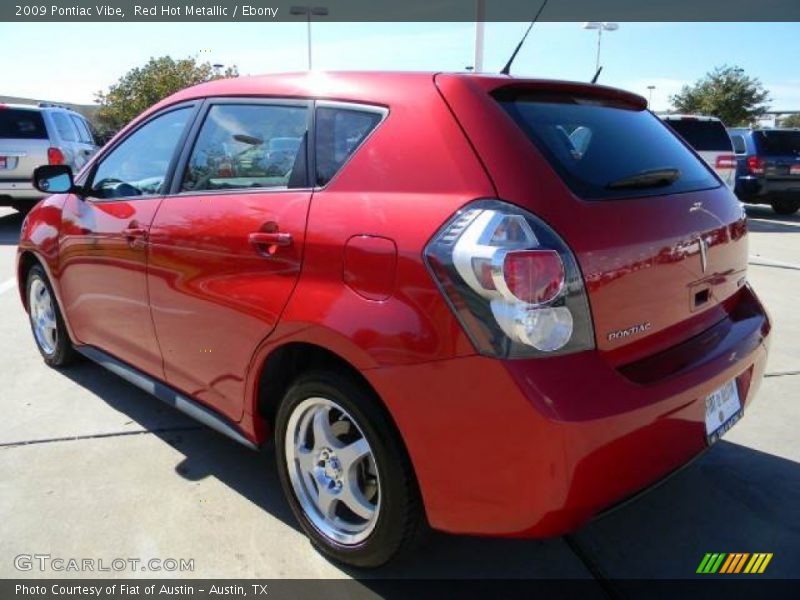 Red Hot Metallic / Ebony 2009 Pontiac Vibe