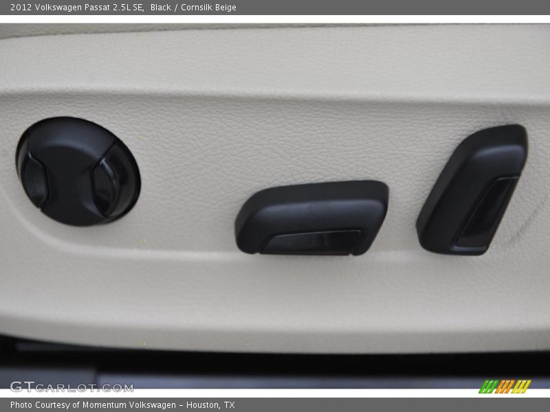 Black / Cornsilk Beige 2012 Volkswagen Passat 2.5L SE