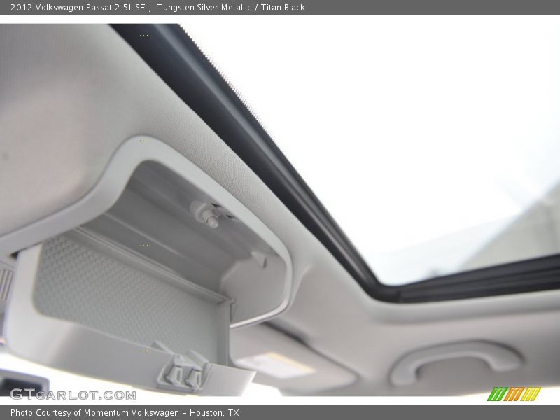 Tungsten Silver Metallic / Titan Black 2012 Volkswagen Passat 2.5L SEL