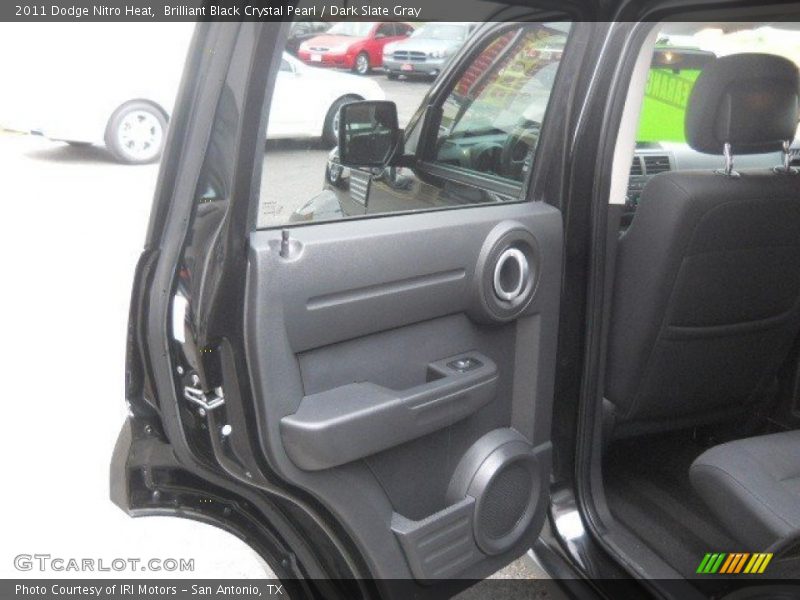 Brilliant Black Crystal Pearl / Dark Slate Gray 2011 Dodge Nitro Heat