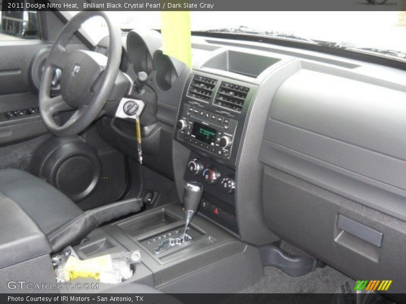 Brilliant Black Crystal Pearl / Dark Slate Gray 2011 Dodge Nitro Heat