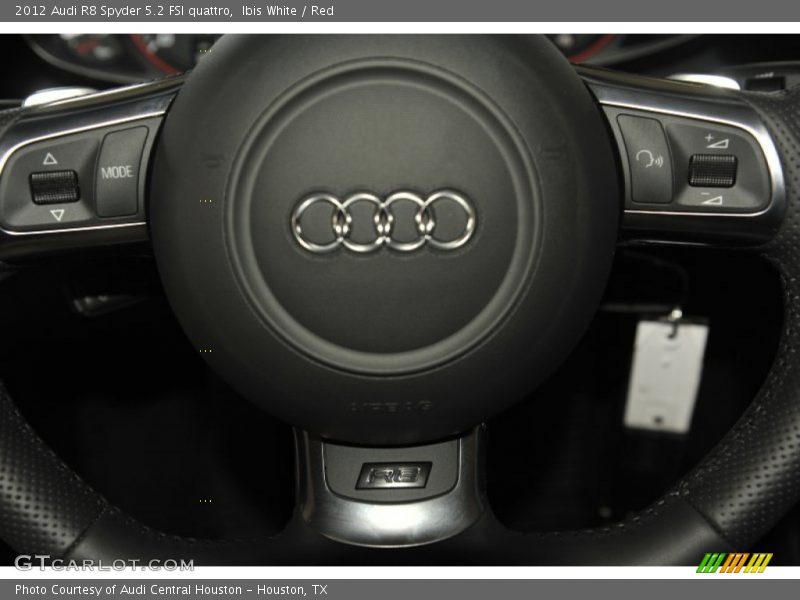 Ibis White / Red 2012 Audi R8 Spyder 5.2 FSI quattro