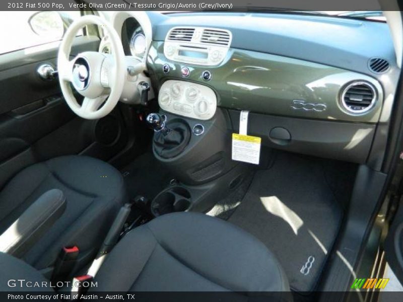 Verde Oliva (Green) / Tessuto Grigio/Avorio (Grey/Ivory) 2012 Fiat 500 Pop