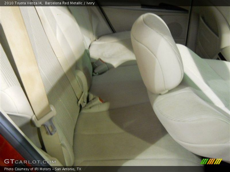 Barcelona Red Metallic / Ivory 2010 Toyota Venza I4