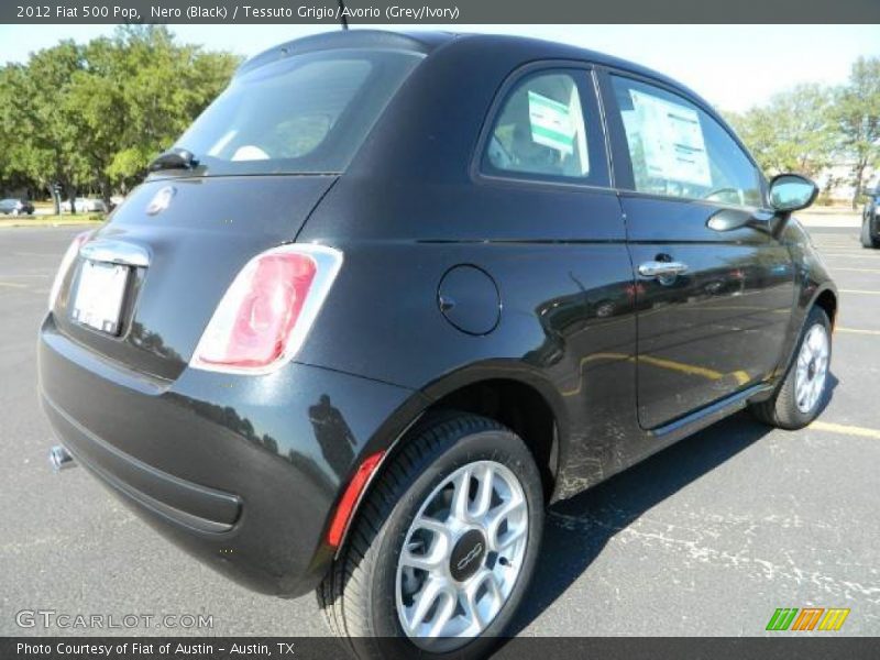 Nero (Black) / Tessuto Grigio/Avorio (Grey/Ivory) 2012 Fiat 500 Pop