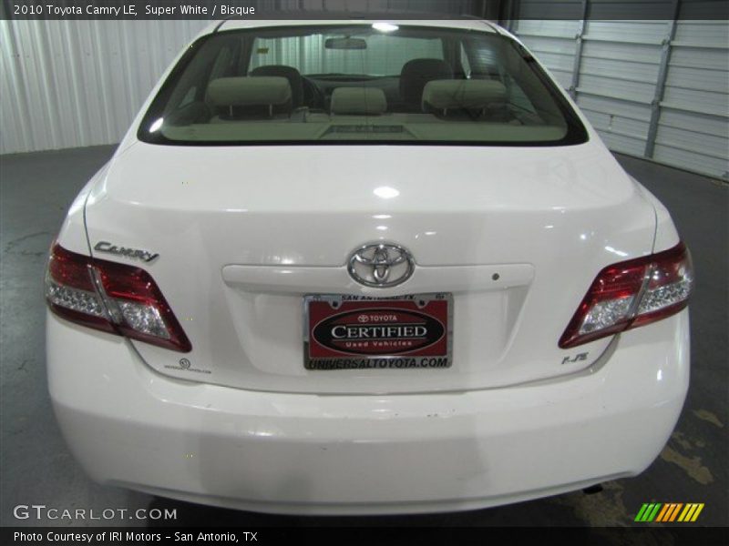 Super White / Bisque 2010 Toyota Camry LE