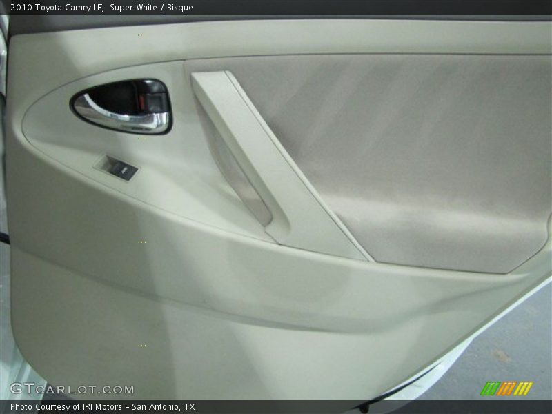 Super White / Bisque 2010 Toyota Camry LE