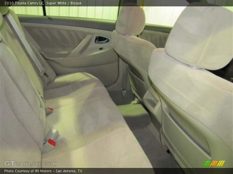 Super White / Bisque 2010 Toyota Camry LE
