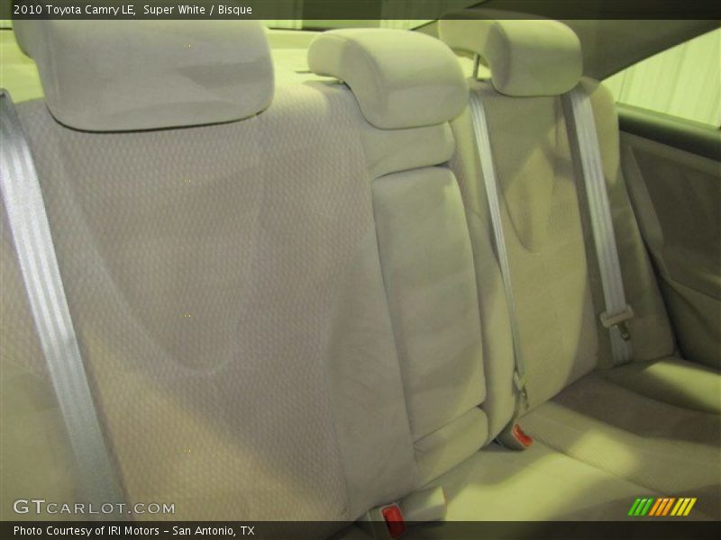 Super White / Bisque 2010 Toyota Camry LE