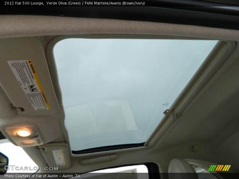 Verde Oliva (Green) / Pelle Marrone/Avorio (Brown/Ivory) 2012 Fiat 500 Lounge