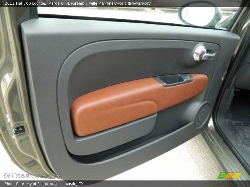 Verde Oliva (Green) / Pelle Marrone/Avorio (Brown/Ivory) 2012 Fiat 500 Lounge