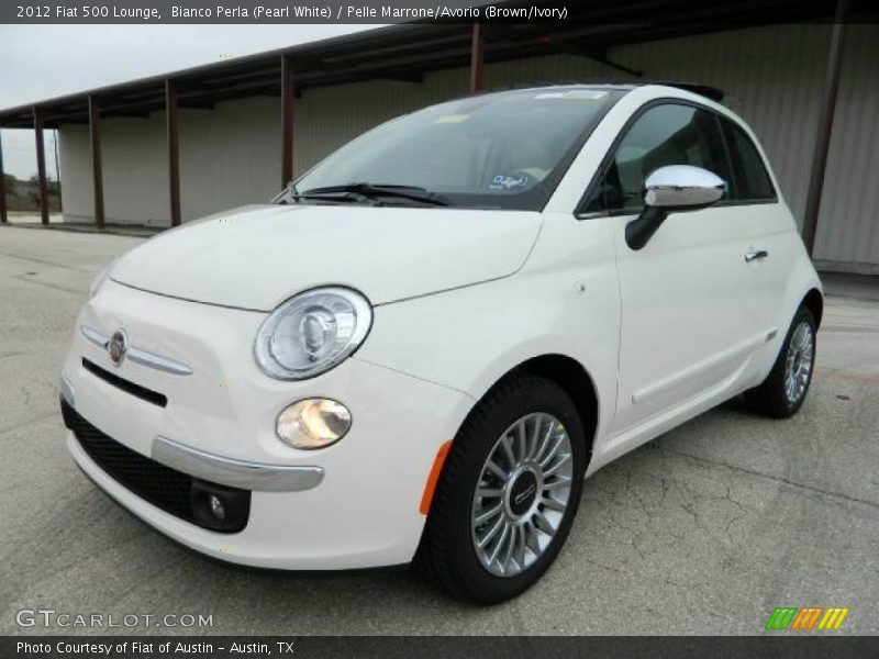 Bianco Perla (Pearl White) / Pelle Marrone/Avorio (Brown/Ivory) 2012 Fiat 500 Lounge