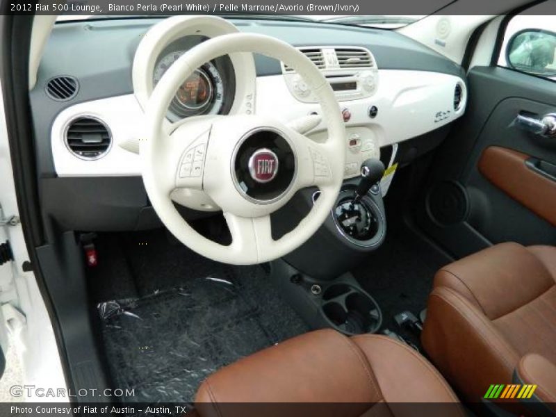 Bianco Perla (Pearl White) / Pelle Marrone/Avorio (Brown/Ivory) 2012 Fiat 500 Lounge