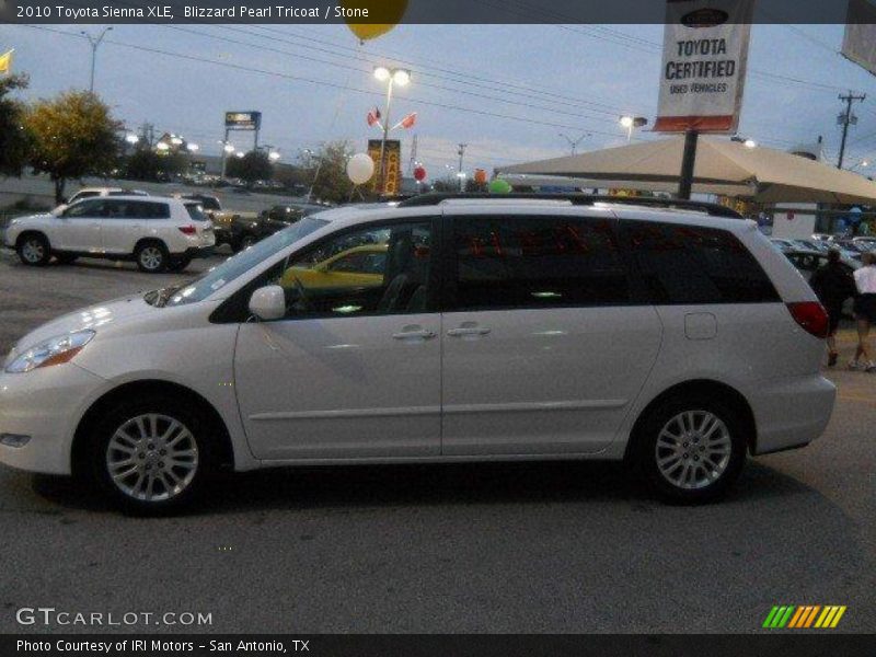 Blizzard Pearl Tricoat / Stone 2010 Toyota Sienna XLE