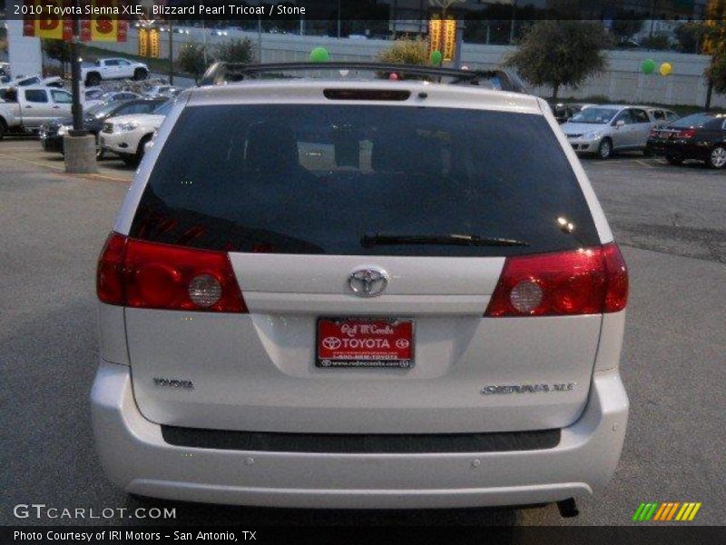 Blizzard Pearl Tricoat / Stone 2010 Toyota Sienna XLE