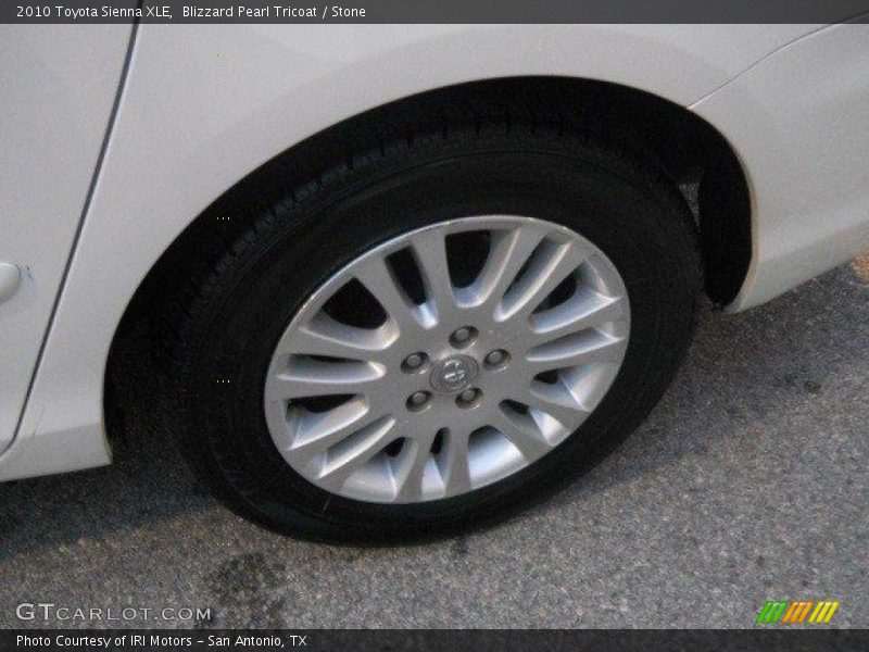 Blizzard Pearl Tricoat / Stone 2010 Toyota Sienna XLE