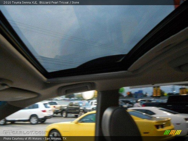 Blizzard Pearl Tricoat / Stone 2010 Toyota Sienna XLE