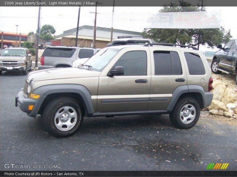 Light Khaki Metallic / Khaki 2006 Jeep Liberty Sport