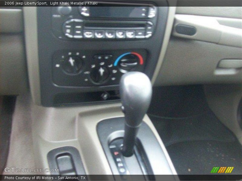 Light Khaki Metallic / Khaki 2006 Jeep Liberty Sport