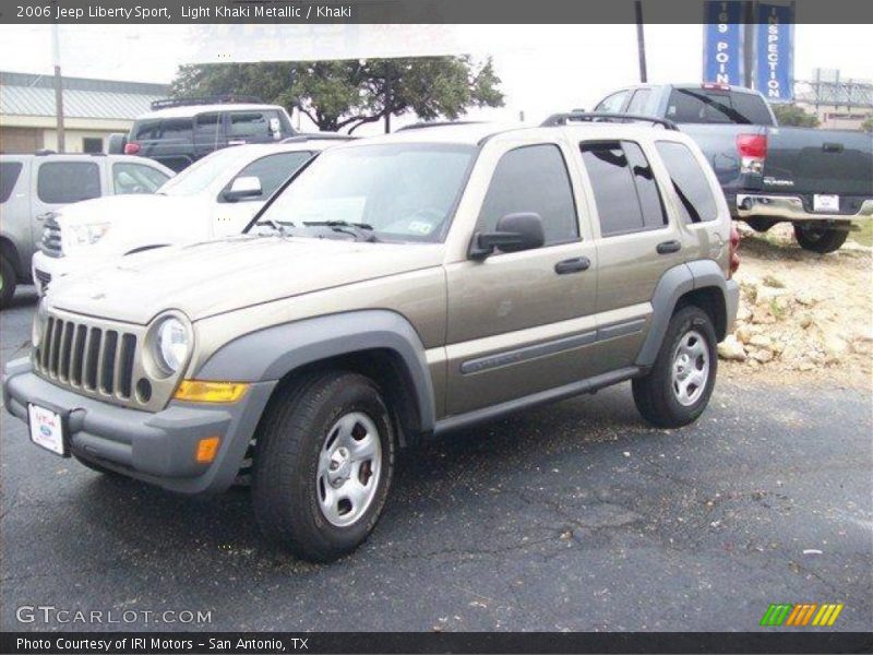 Light Khaki Metallic / Khaki 2006 Jeep Liberty Sport