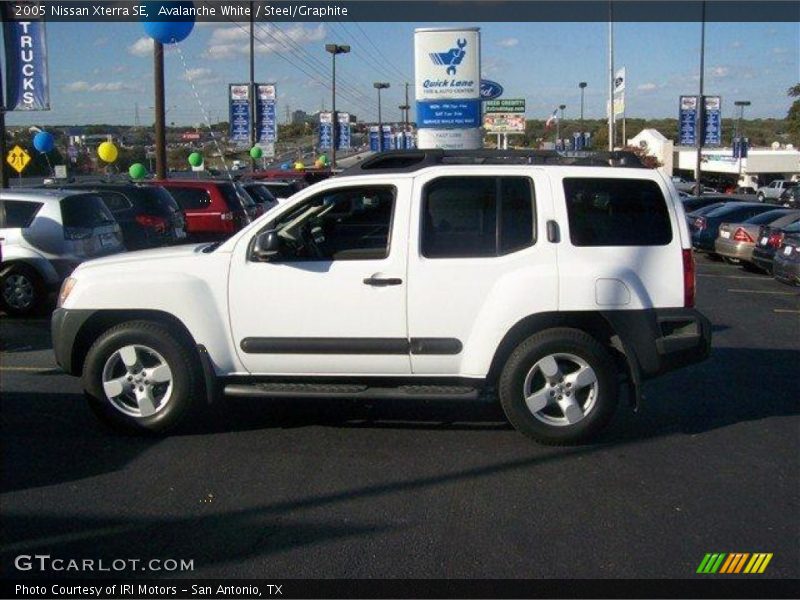 Avalanche White / Steel/Graphite 2005 Nissan Xterra SE