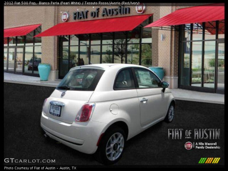 Bianco Perla (Pearl White) / Tessuto Rosso/Avorio (Red/Ivory) 2012 Fiat 500 Pop