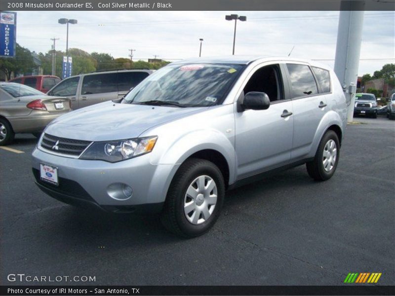 Cool Silver Metallic / Black 2008 Mitsubishi Outlander ES