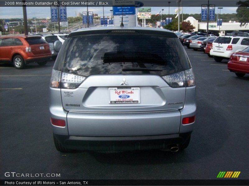 Cool Silver Metallic / Black 2008 Mitsubishi Outlander ES