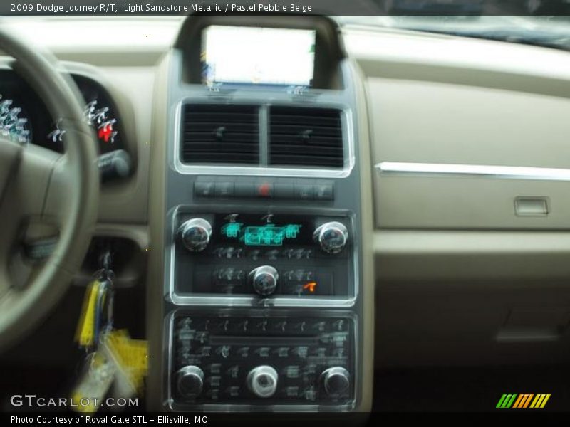 Light Sandstone Metallic / Pastel Pebble Beige 2009 Dodge Journey R/T