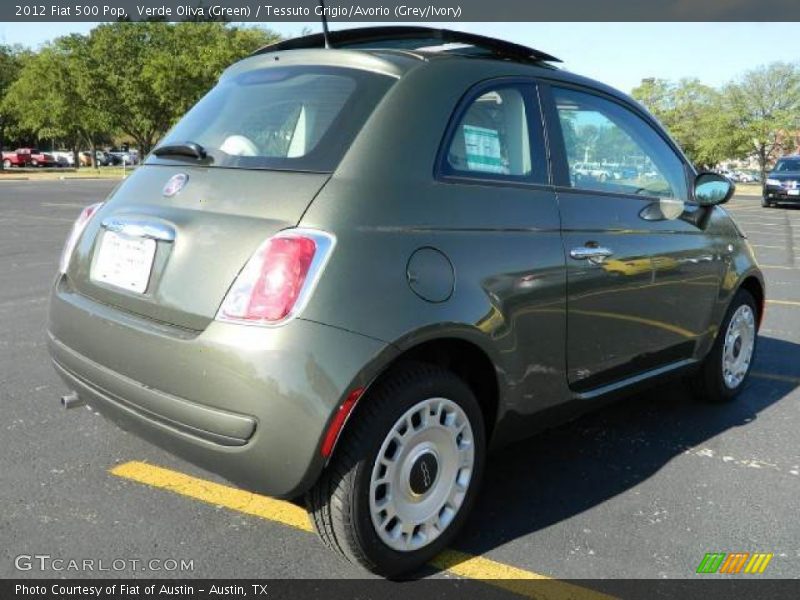 Verde Oliva (Green) / Tessuto Grigio/Avorio (Grey/Ivory) 2012 Fiat 500 Pop