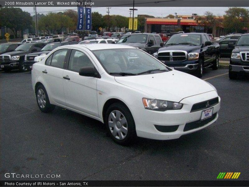 Wicked White / Beige 2008 Mitsubishi Lancer DE