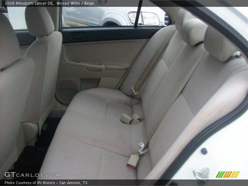 Wicked White / Beige 2008 Mitsubishi Lancer DE