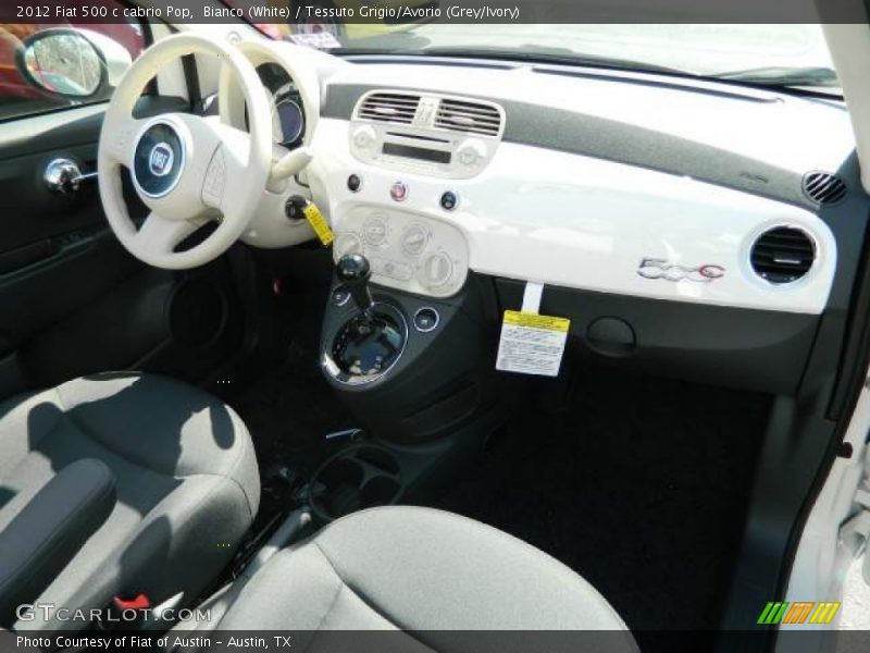Dashboard of 2012 500 c cabrio Pop