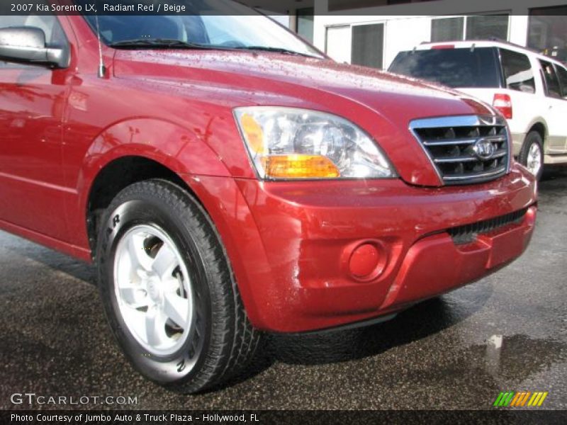 Radiant Red / Beige 2007 Kia Sorento LX