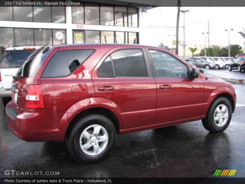 Radiant Red / Beige 2007 Kia Sorento LX