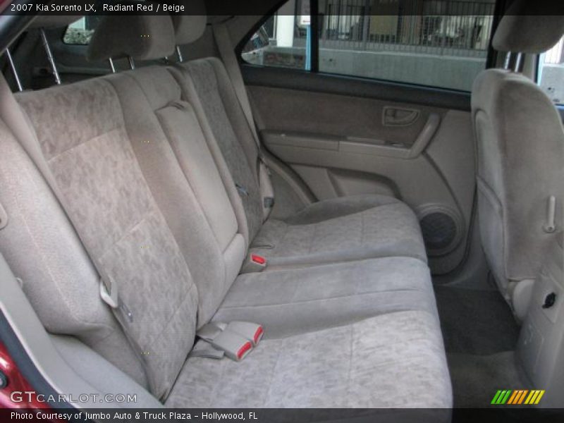 Radiant Red / Beige 2007 Kia Sorento LX