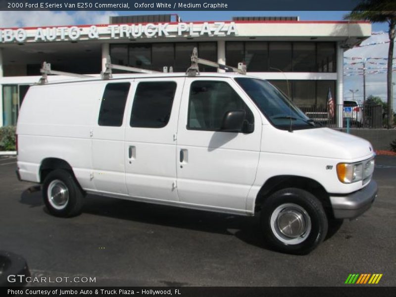 Oxford White / Medium Graphite 2000 Ford E Series Van E250 Commercial