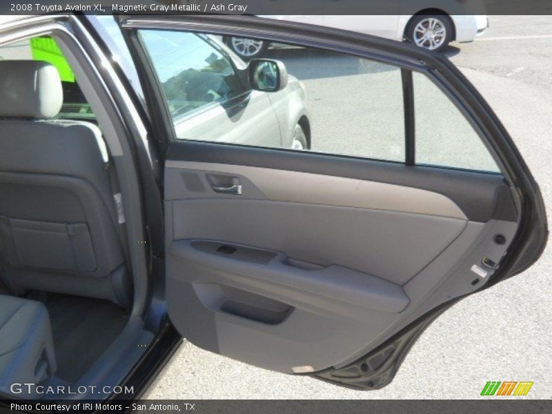 Magnetic Gray Metallic / Ash Gray 2008 Toyota Avalon XL
