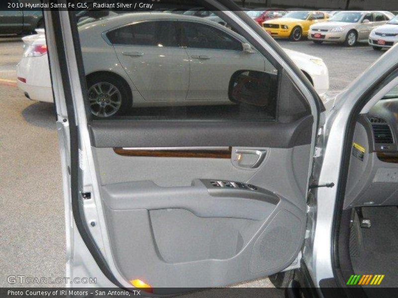 Radiant Silver / Gray 2010 Hyundai Santa Fe GLS