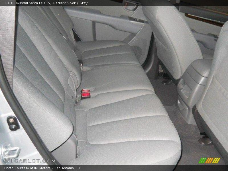 Radiant Silver / Gray 2010 Hyundai Santa Fe GLS