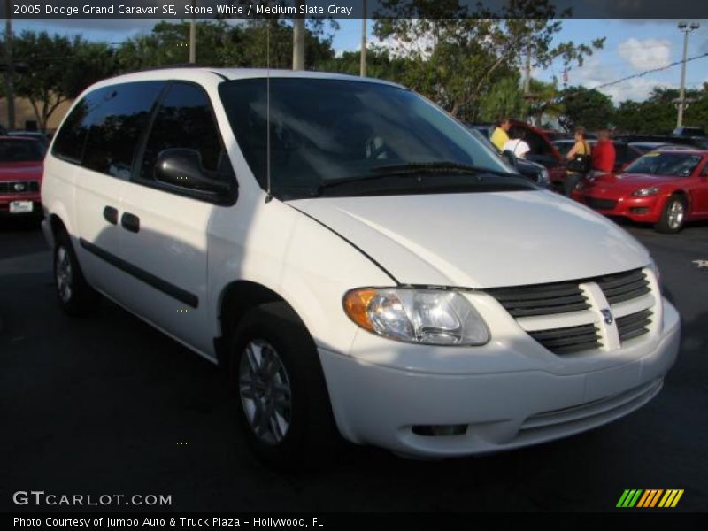 Stone White / Medium Slate Gray 2005 Dodge Grand Caravan SE