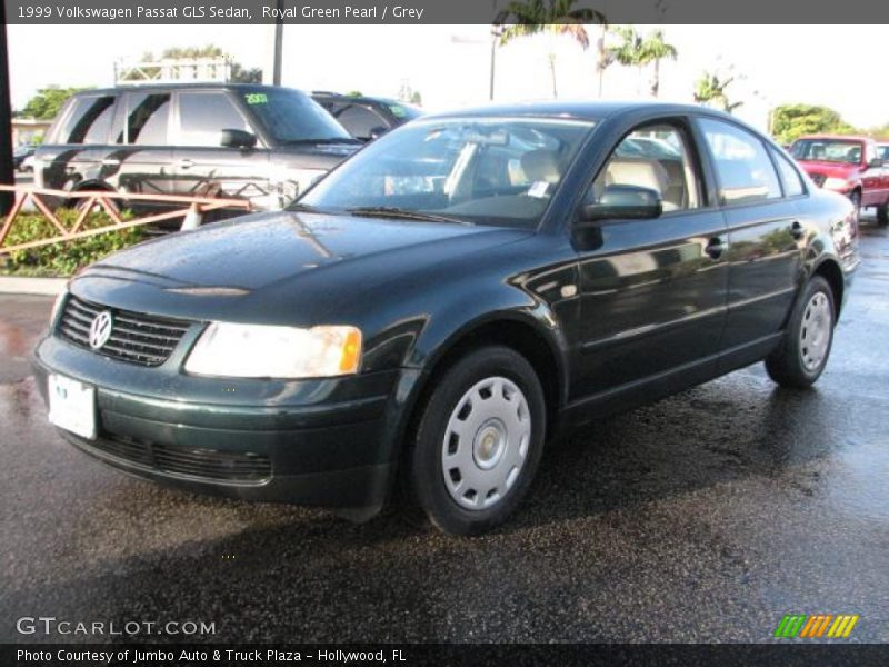 Royal Green Pearl / Grey 1999 Volkswagen Passat GLS Sedan