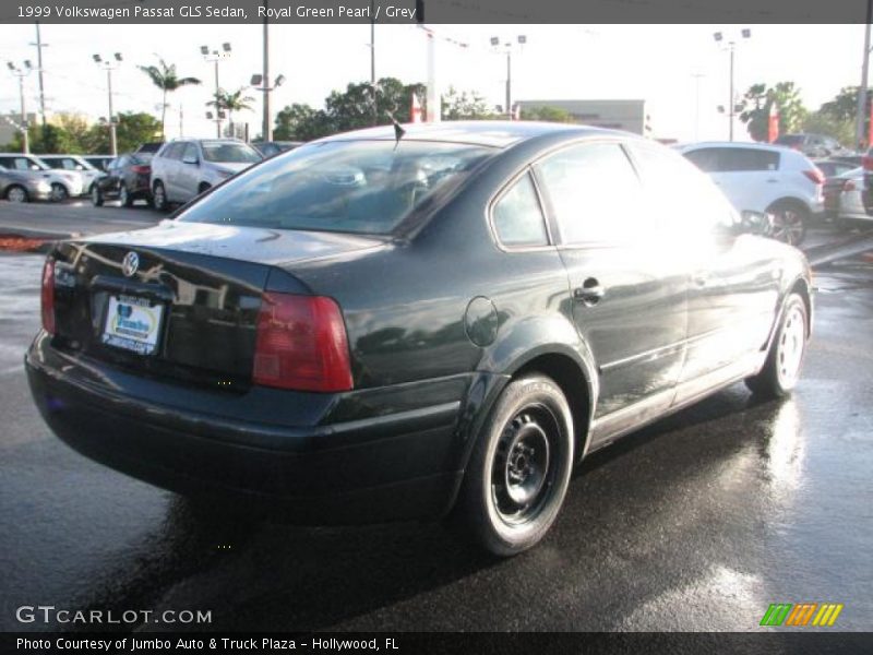 Royal Green Pearl / Grey 1999 Volkswagen Passat GLS Sedan