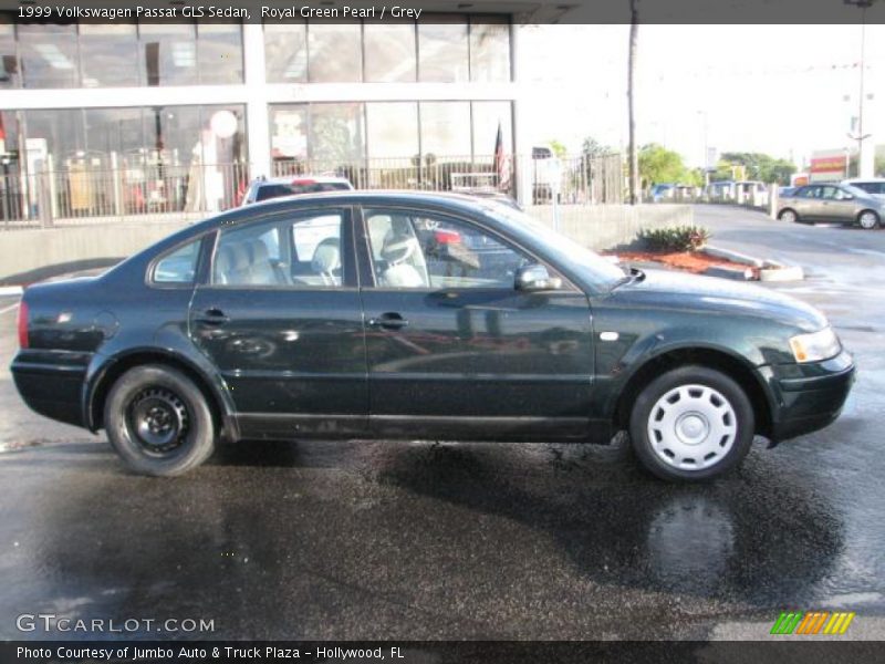 Royal Green Pearl / Grey 1999 Volkswagen Passat GLS Sedan