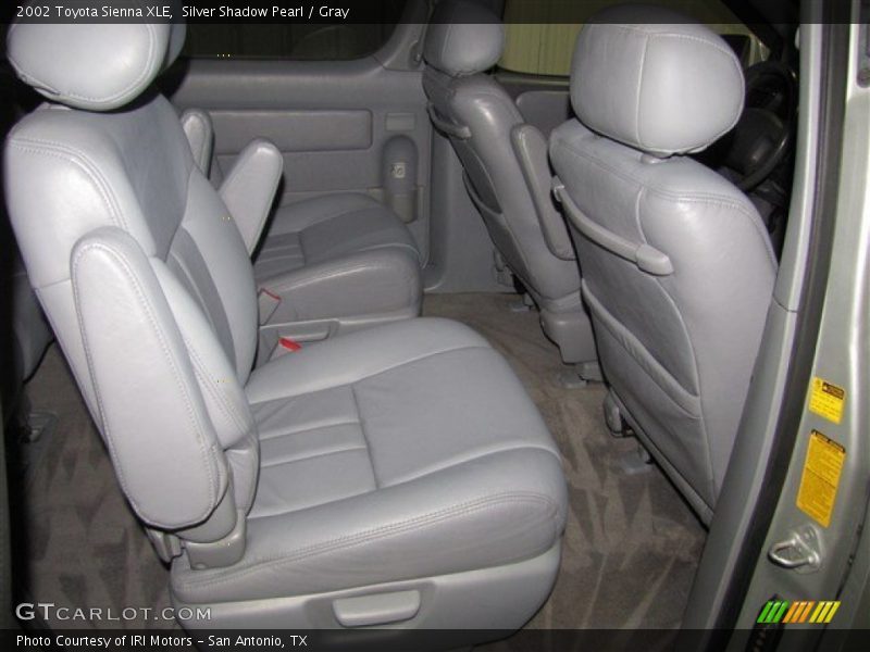 Silver Shadow Pearl / Gray 2002 Toyota Sienna XLE