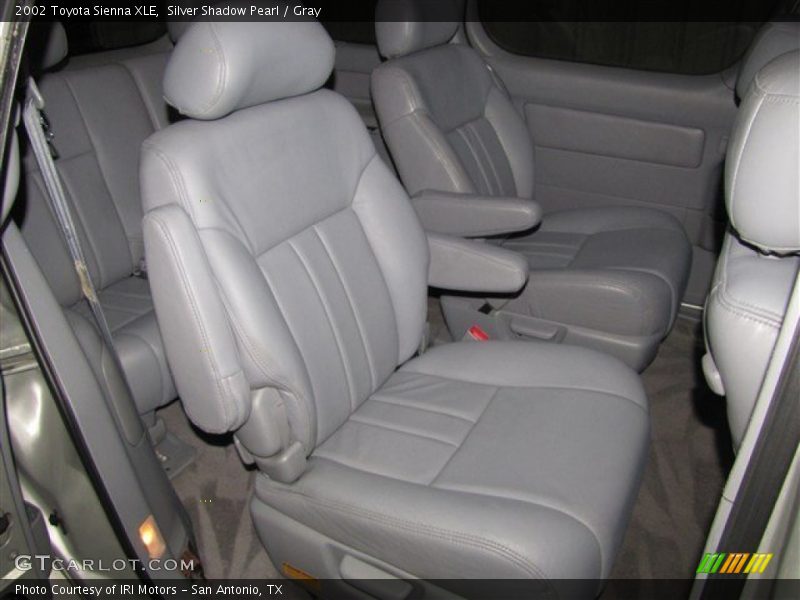 Silver Shadow Pearl / Gray 2002 Toyota Sienna XLE